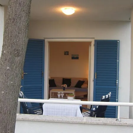 Marina Apartment *